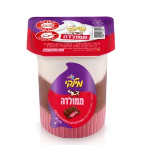 מילקי שכבות ממולדה קרם תות קצפת ומוס שוקולד
